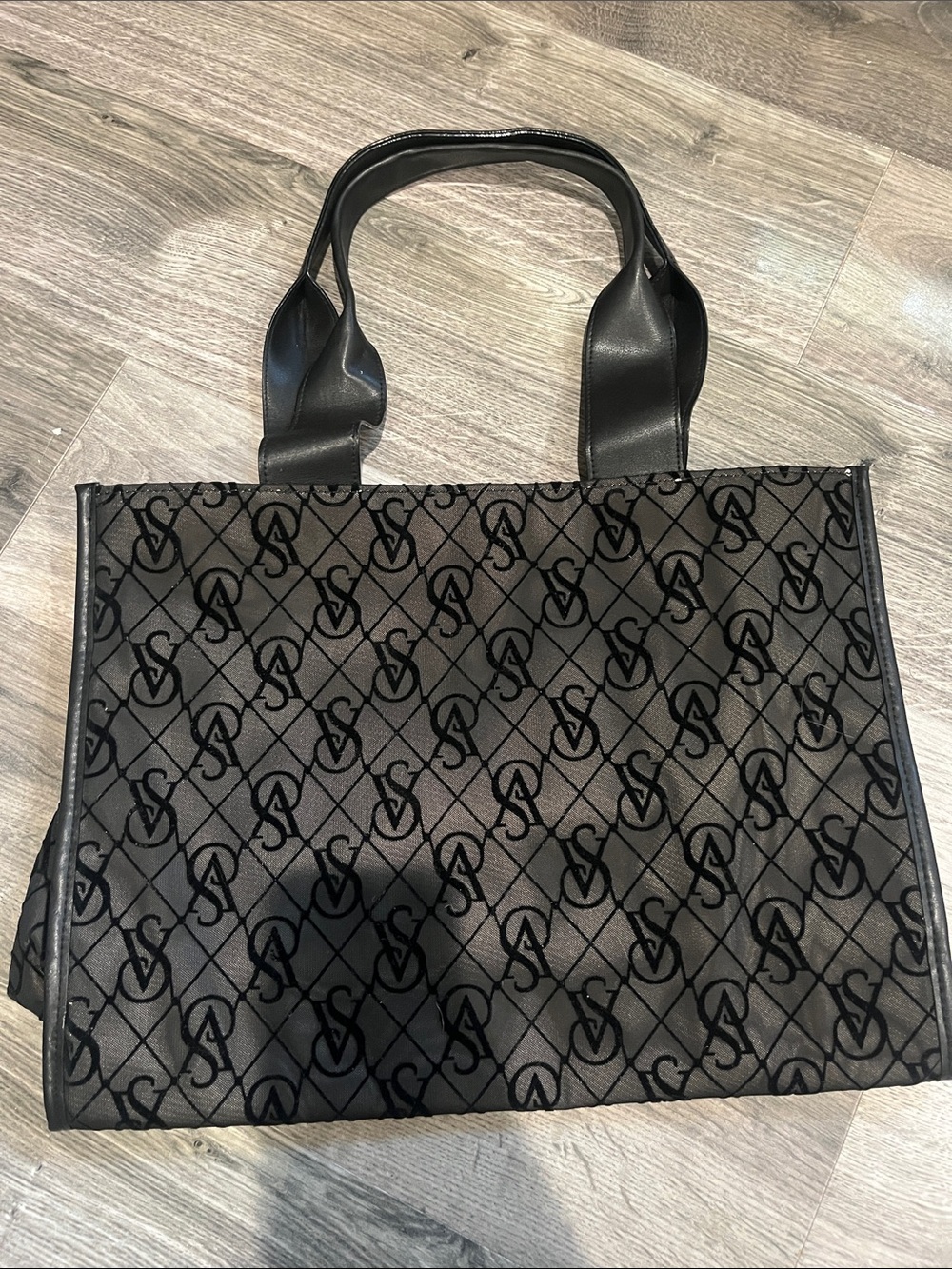 Victoria's Secret Black Logo-Pattern Huge Tote Bag With Clip